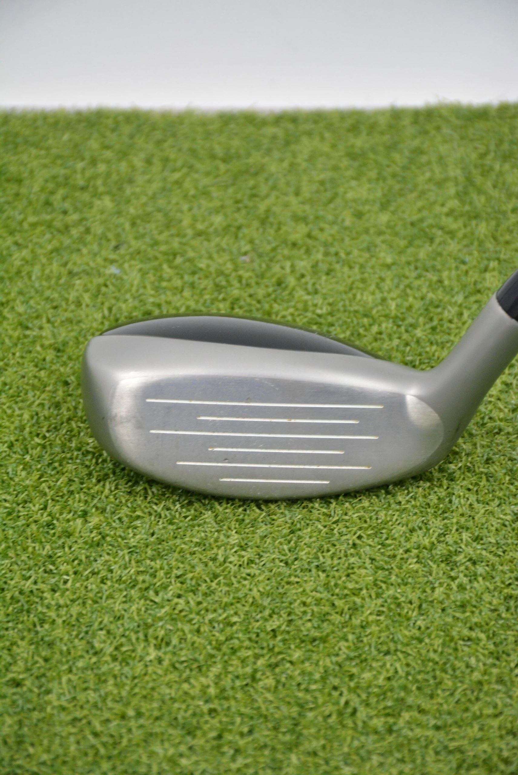 GolfRoots TaylorMade Rescue Mid 4 Hybrid R Flex - Image 3